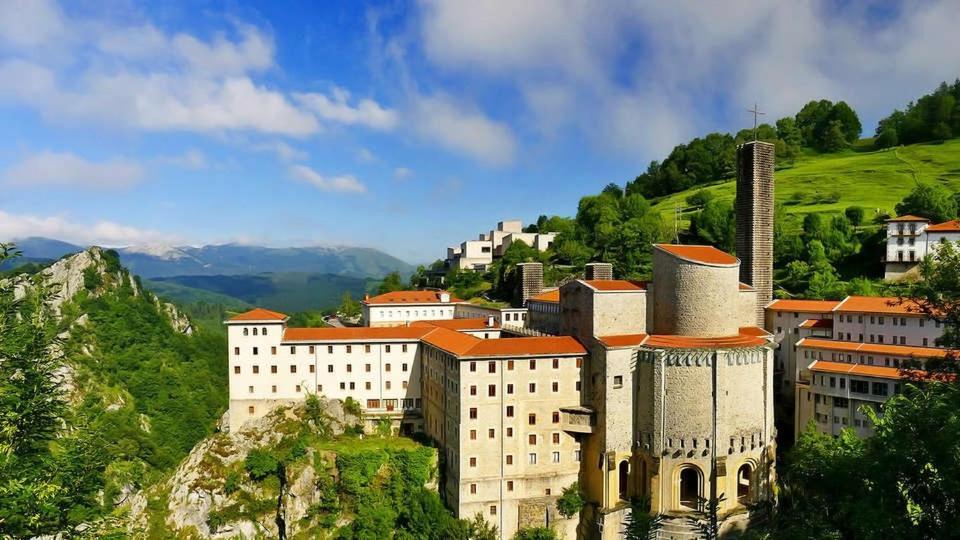 Hotel Loiola Azpeitia Εξωτερικό φωτογραφία